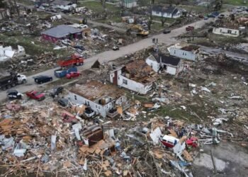Tornades aux États-Unis 29 morts, des milliers de sinistrés